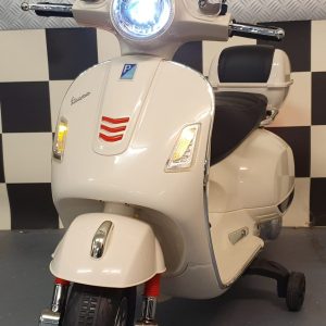 Vespa kinder scooter 12 volt wit